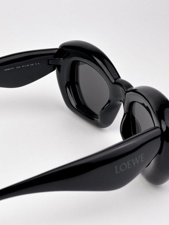 Loewe INFLATED Women Sunglasses – Black/Smoke Cat Eye Frame (LW40117I 01A) main image 10
